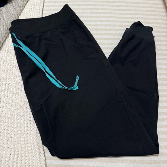 Figs Zamora Jogger Scrub Pant - Picture 1 of 3